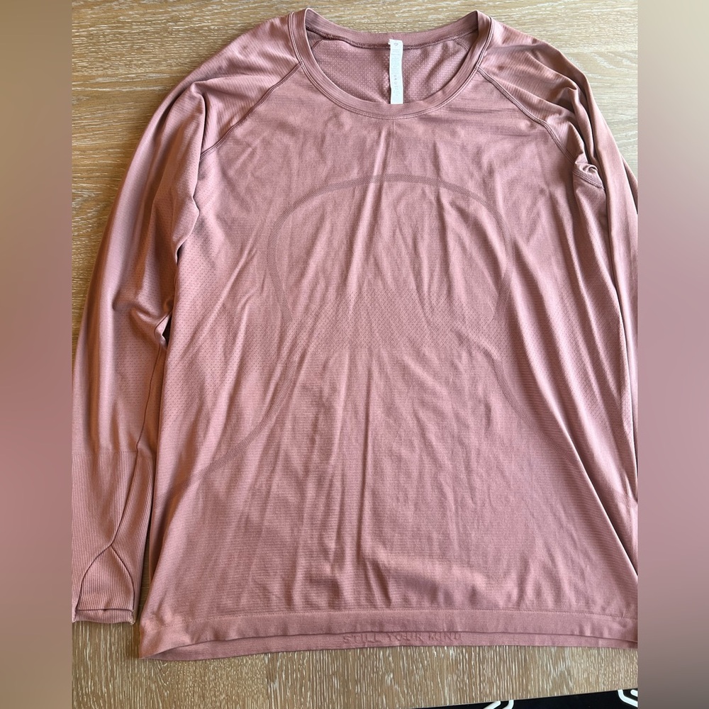 Lululemon Swiftly Tech long sleeve regular length size 18 Mauve.